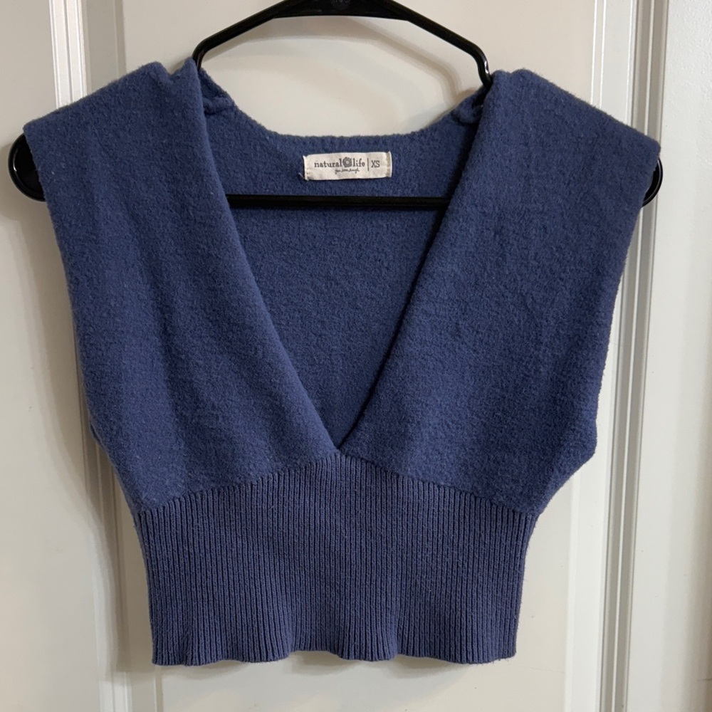 Natural Life Gillian v-neck sweater top